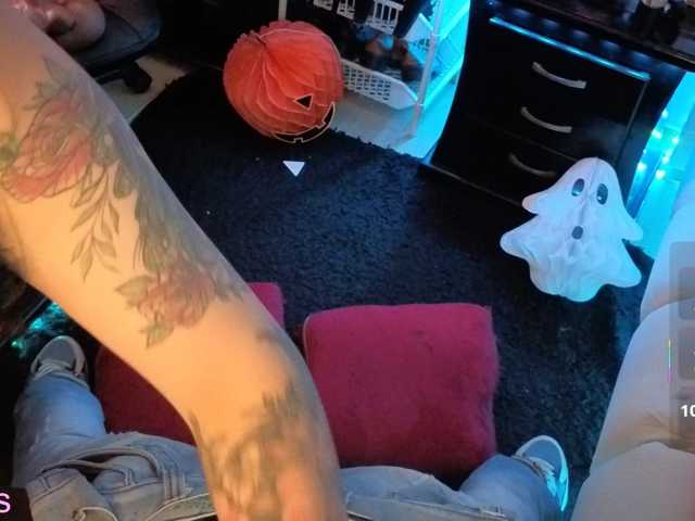 almendra08 live cam on BongaCams