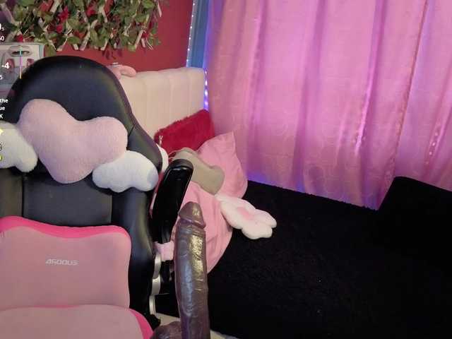 almendra08 live cam on BongaCams