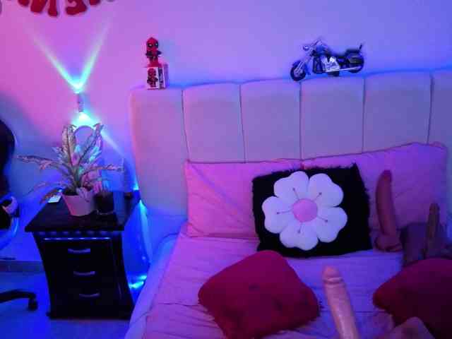 almendra08 webcam