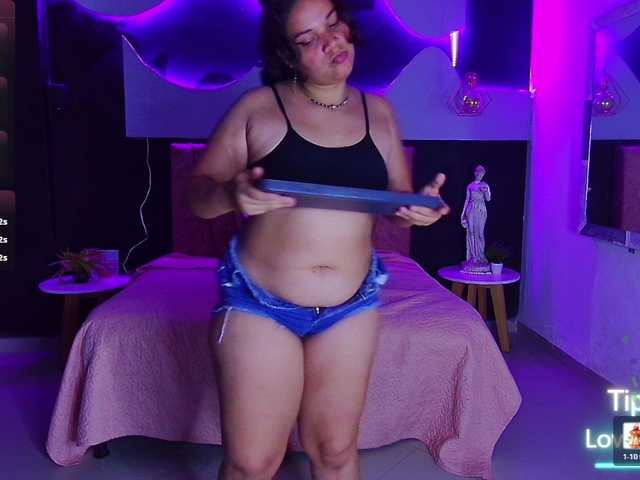 scarlett--joness