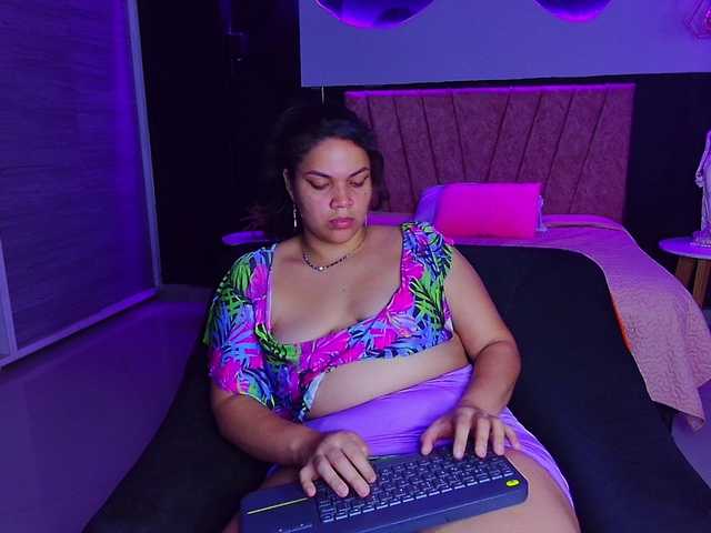 Preview of scarlett--joness