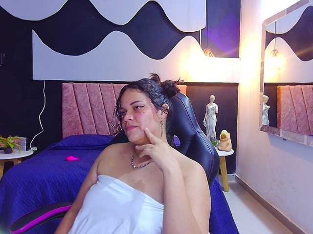 Preview of scarlett--joness