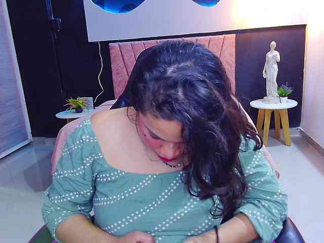 scarlett--joness webcam