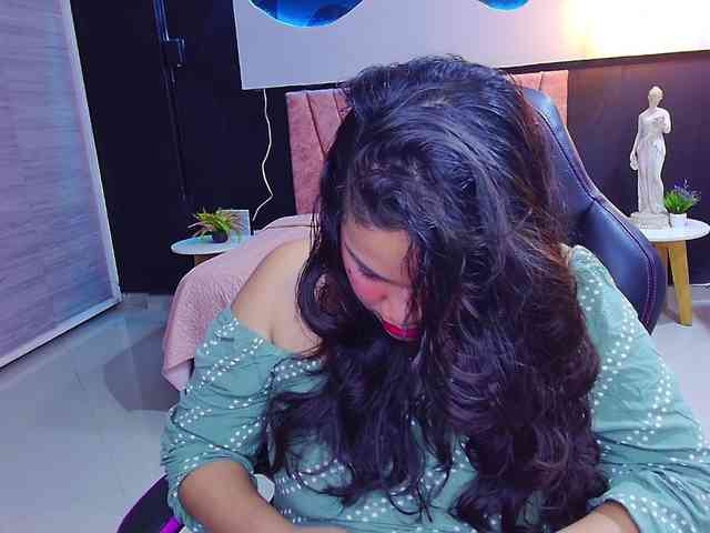 scarlett--joness webcam