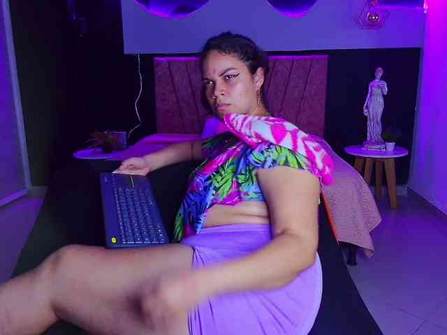 scarlett--joness webcam