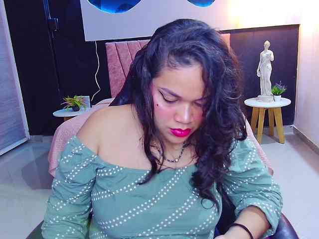 scarlett--joness webcam