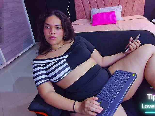 scarlett--joness webcam