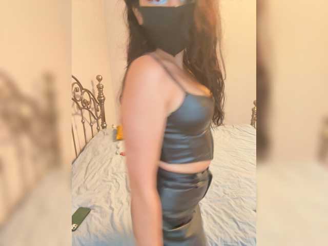 Likalika8 live cam on BongaCams