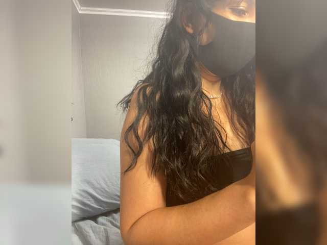 Likalika8 live cam on BongaCams