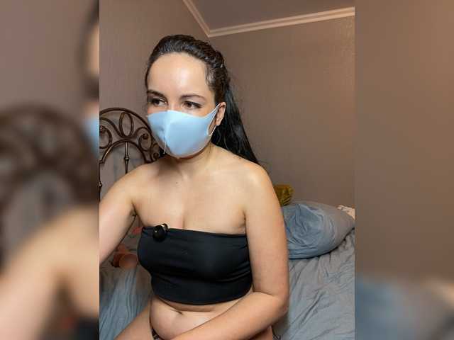 Likalika8 live cam on BongaCams
