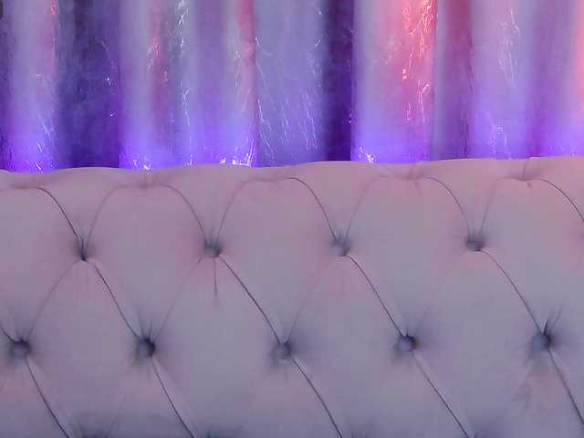 NataliePierce live cam on BongaCams