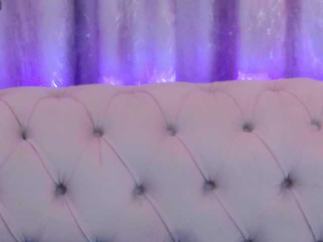 NataliePierce live cam on BongaCams