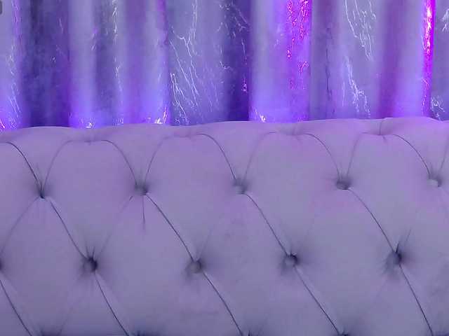 NataliePierce live cam on BongaCams