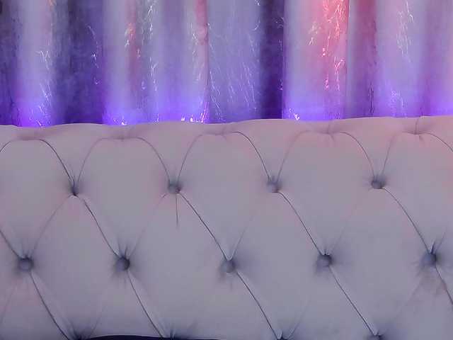 NataliePierce live cam on BongaCams