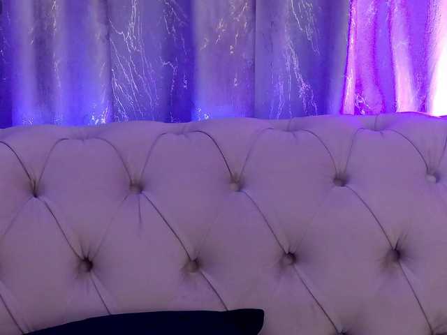 NataliePierce's BongaCams show and profile