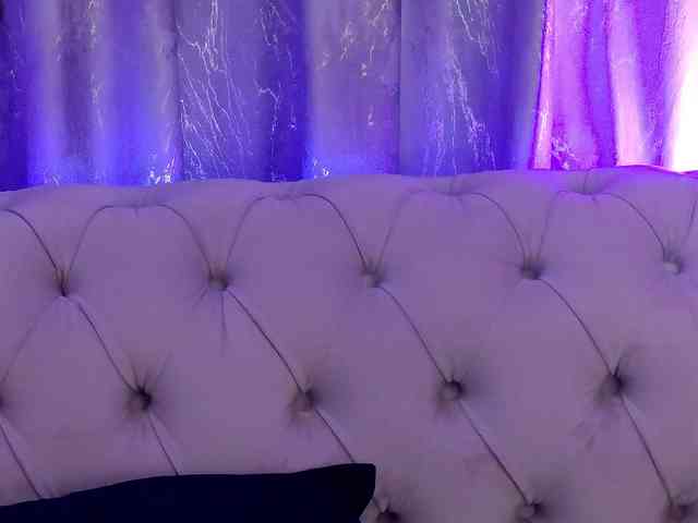 NataliePierce webcam