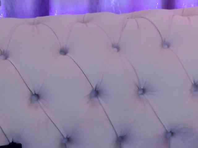 NataliePierce webcam