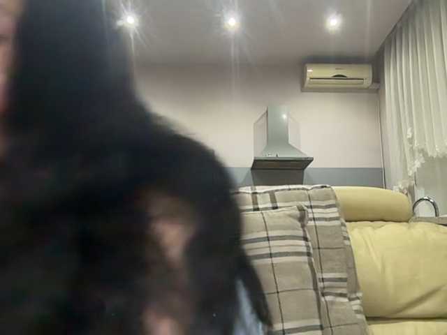 KorolevaQween000 live cam preview