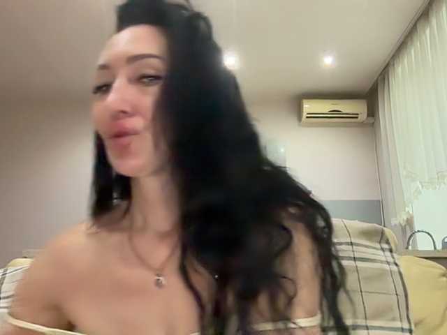 KorolevaQween000 live cam