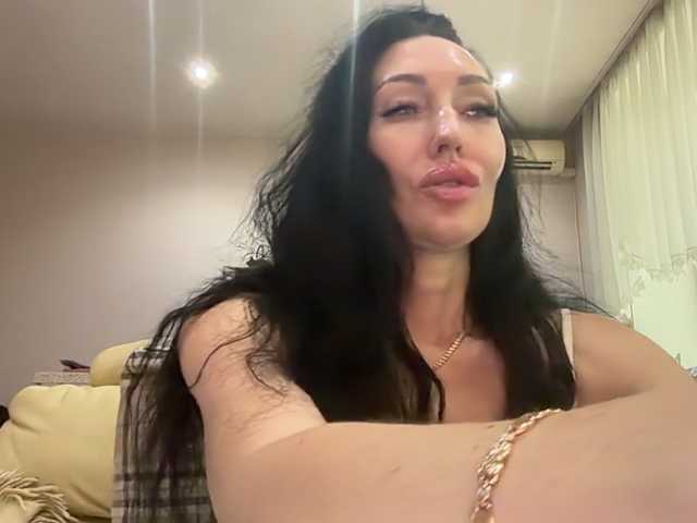 KorolevaQween000 live webcam show