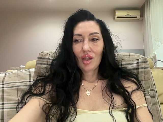 korolevaqween000 live sex