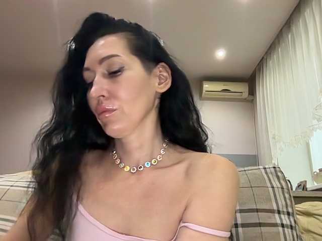korolevaqween000 live sex