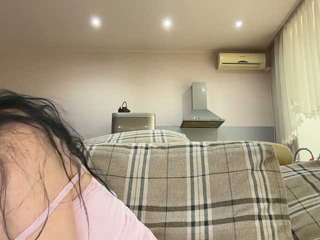 KorolevaQween000 live cam on BongaCams