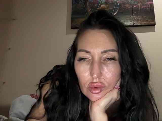 KorolevaQween000 webcam