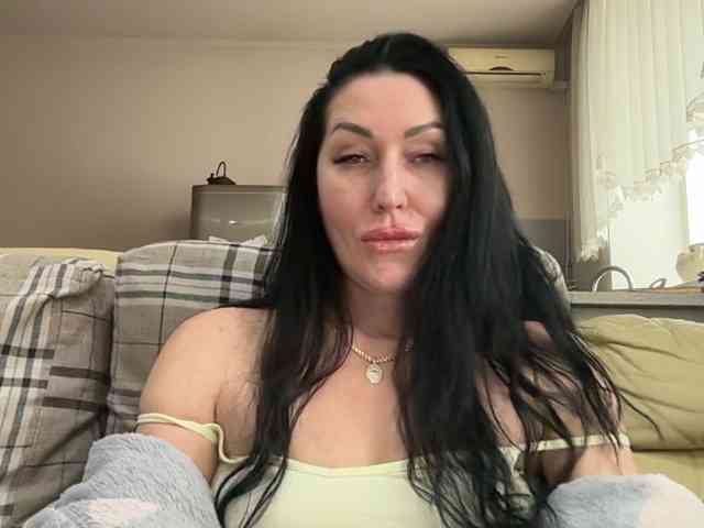 KorolevaQween000 webcam