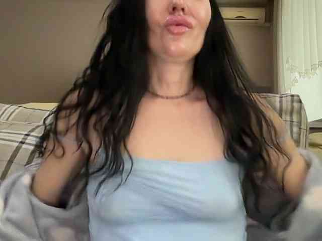 KorolevaQween000 webcam