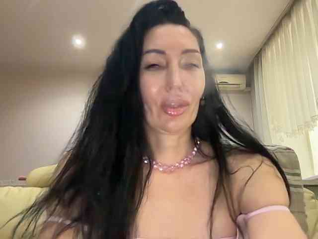 KorolevaQween000 Sex Cam Show