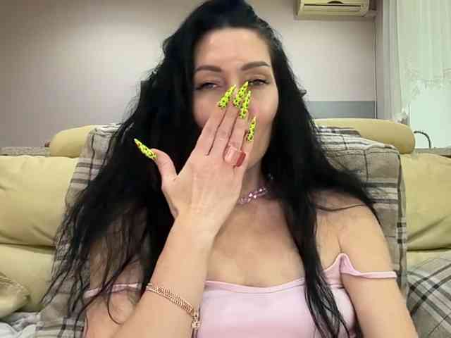KorolevaQween000 Sex Cam Show