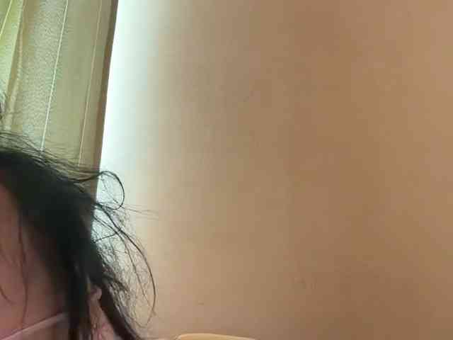 KorolevaQween000 webcam