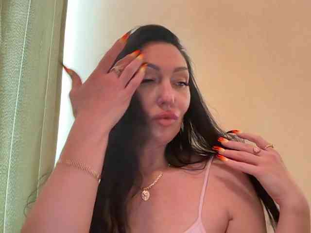 KorolevaQween000 webcam