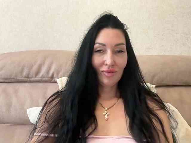 KorolevaQween000 webcam