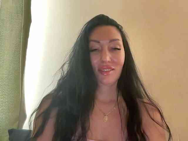 KorolevaQween000 webcam