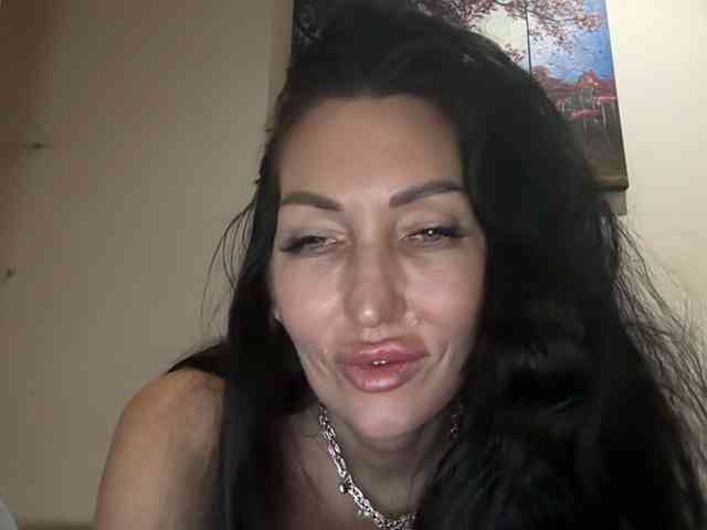 KorolevaQween000 webcam