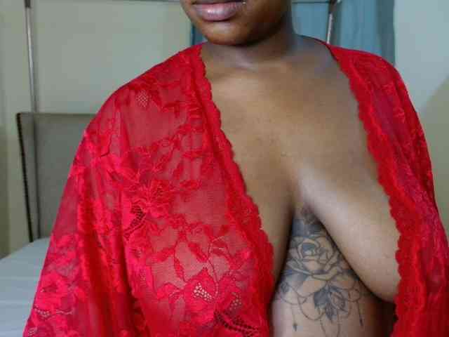 Blackstrawberry webcam