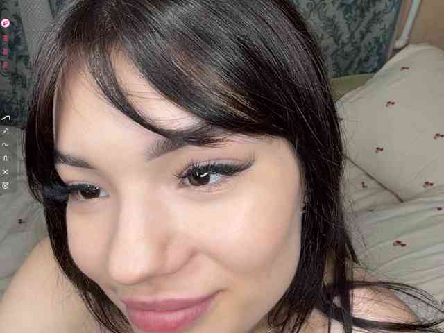 GennyVowels webcam