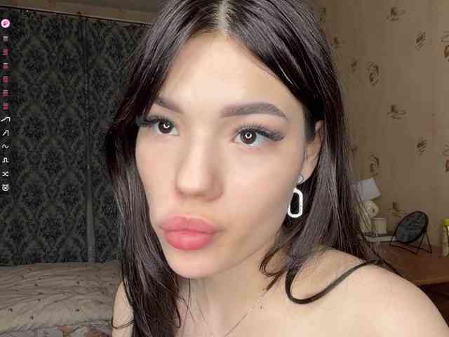 GennyVowels webcam