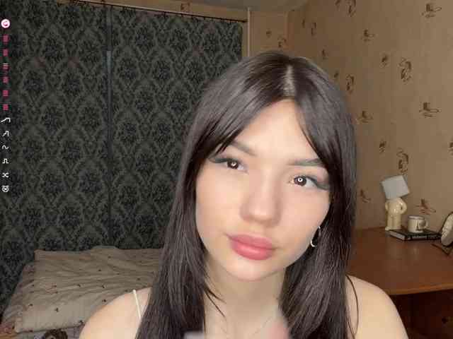 GennyVowels webcam