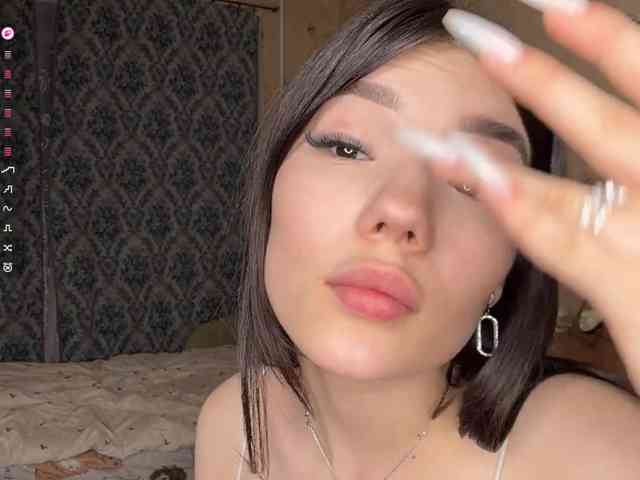 GennyVowels webcam