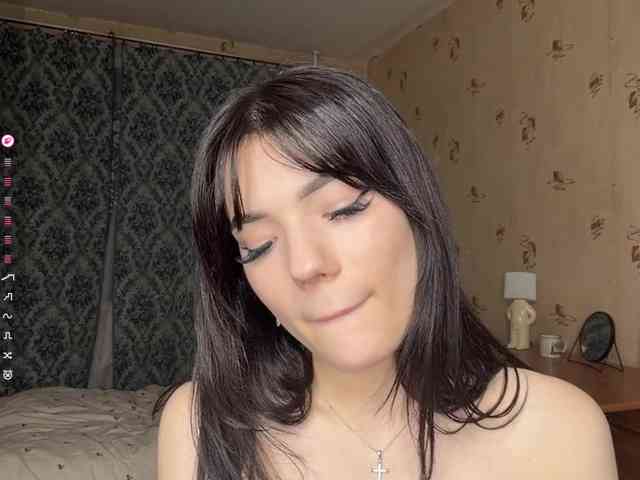 GennyVowels webcam