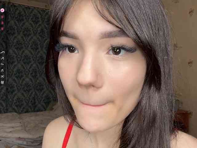 GennyVowels webcam
