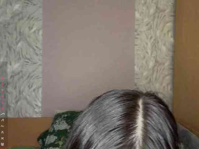 GennyVowels webcam