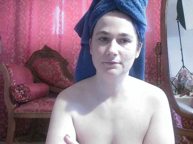 ConsciousKitti's BongaCams show and profile