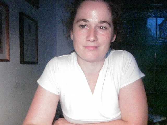 AmanelWhite webcam