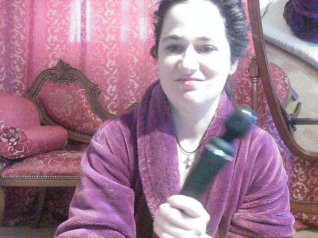 ConsciousKitti's BongaCams show and profile