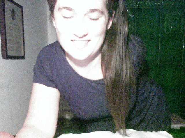 AmanelWhite webcam
