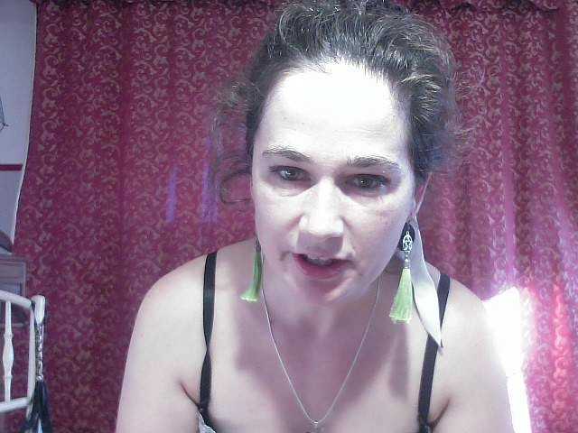 Sex chat gratuit in direct cu ConsciousKitti pe BongaCams